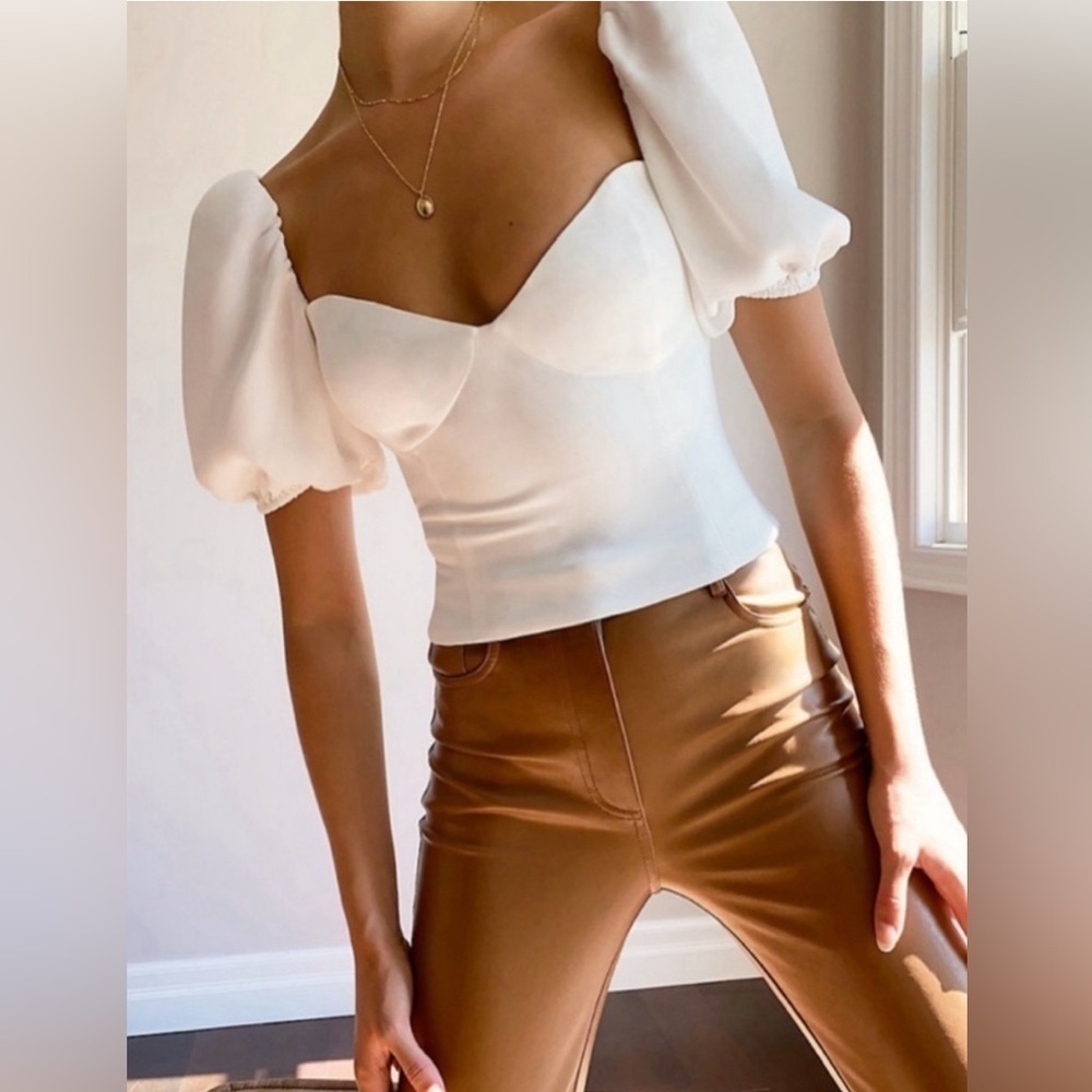 Aritzia Wilfred Novella Short Sleeve Blouse